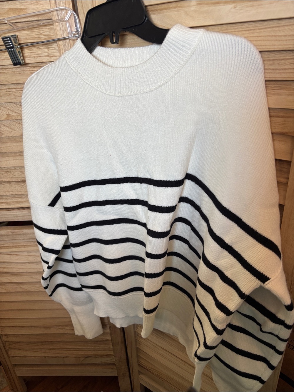 Women’s Heavyweight Striped Crewneck Sweater Medium NWOT
